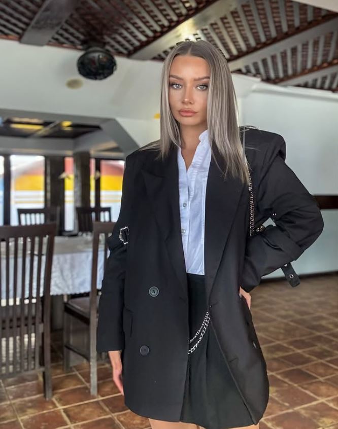 Încă o demisie la Antena Stars, după ce Gabriela Cristea și-a anunțat plecarea. Prezentatoarea TV a făcut primele declarații: „Îmi îndrept atenția spre alte proiecte”
