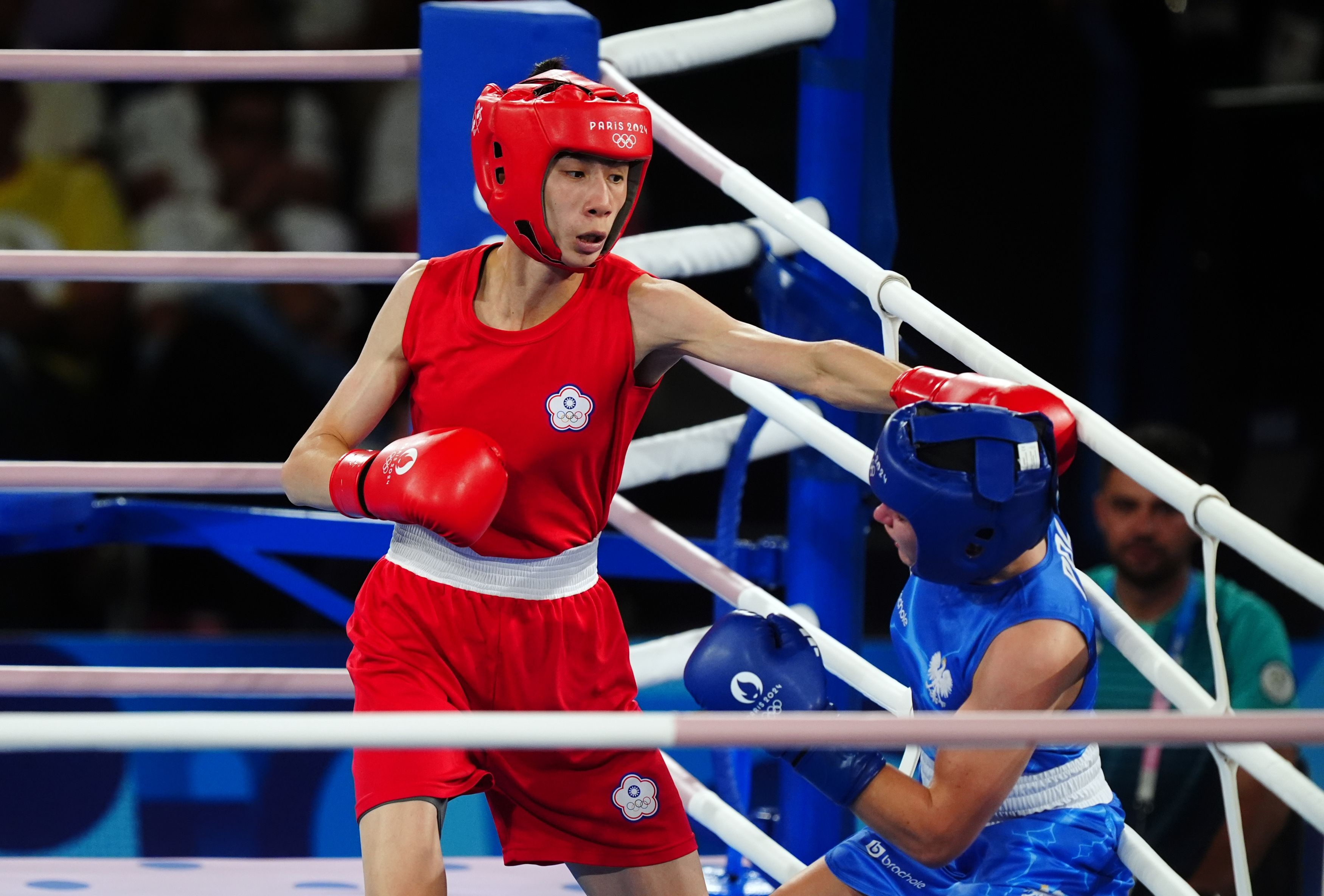 „Fiica mea poartă aceiași pantofi de 5 ani. Ca să pot apărea la TV, mi-am luat haine din bazar”. Cum a scos-o boxul din sărăcie pe vicecampioana olimpică poloneză Julia Szeremeta