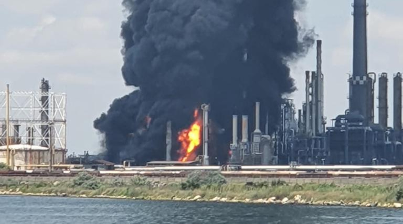 Cauza exploziei de la Petromidia Năvodari, în care o persoană a murit și alte 5 au fost rănite, o conductă fisurată