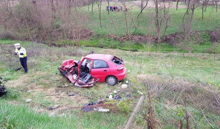 Șofer nevinovat, mort într-un accident în Cluj. A fost izbit în plin de un tânăr care circula cu viteză (FOTO & VIDEO)