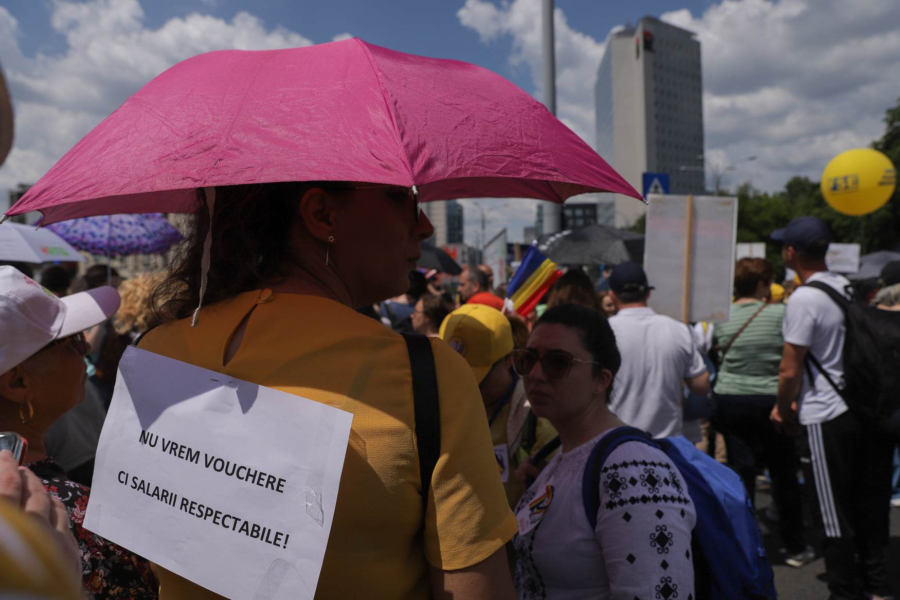 Al doilea protest major al cadrelor didactice. Ce le-a promis Iohannis sindicaliștilor, în a doua săptămână de grevă, în timp ce profesorii protestau la Palatul Cotroceni