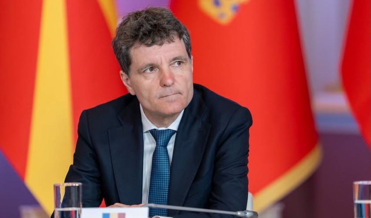 Cătălin Botezatu, verdict despre stilul vestimentar al lui Nicușor Dan. Cum comentează aparițiile președintelui: „Nu ai voie să faci ce vrei, nu mai ești de capul tău”