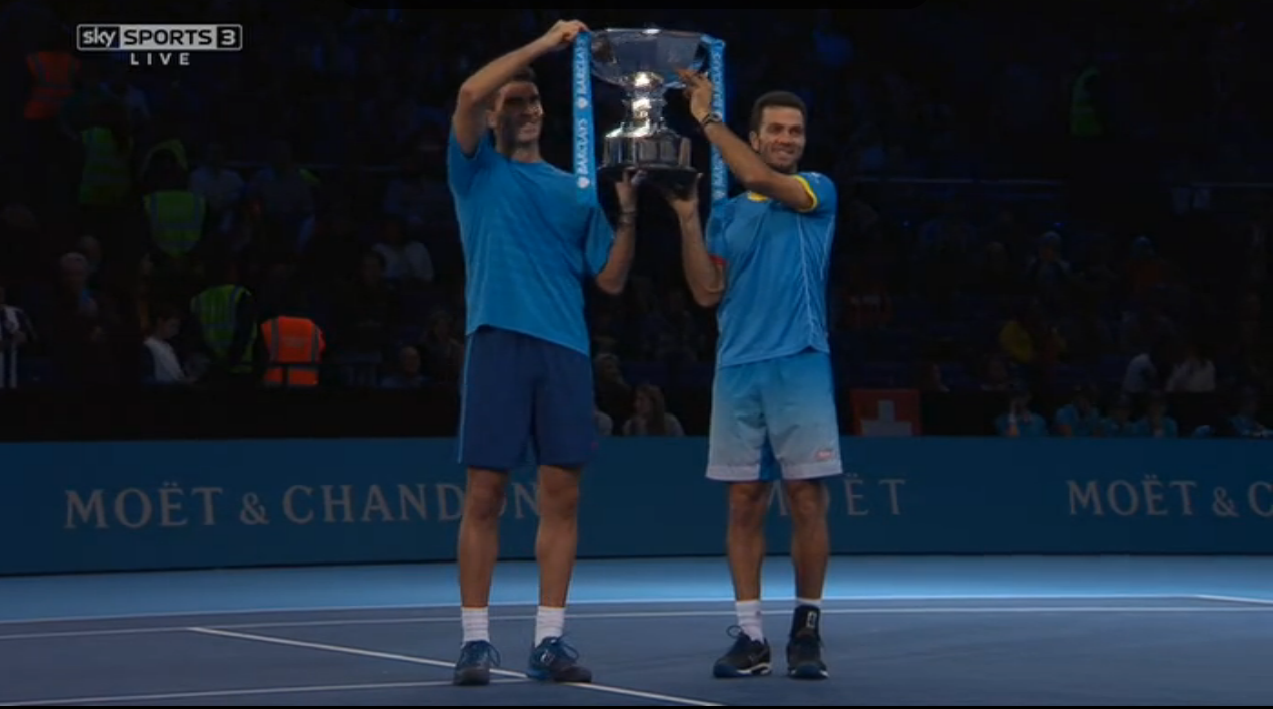 Tecău și Rojer și-au adjudecat Turneul Campionilor, după ce au învins perechea Mergea/ Bopanna. ^Horia e nr. 1 mondial la dublu / FOTO