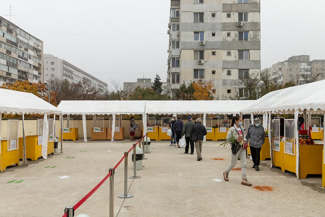 REPORTAJ. Supărarea comercianților dintr-o piață de la marginea Bucureștiului pe aglomerația de la Obor: “I-au văzut pe ei așa și ce au zis, hai să îi închidem pe toți”