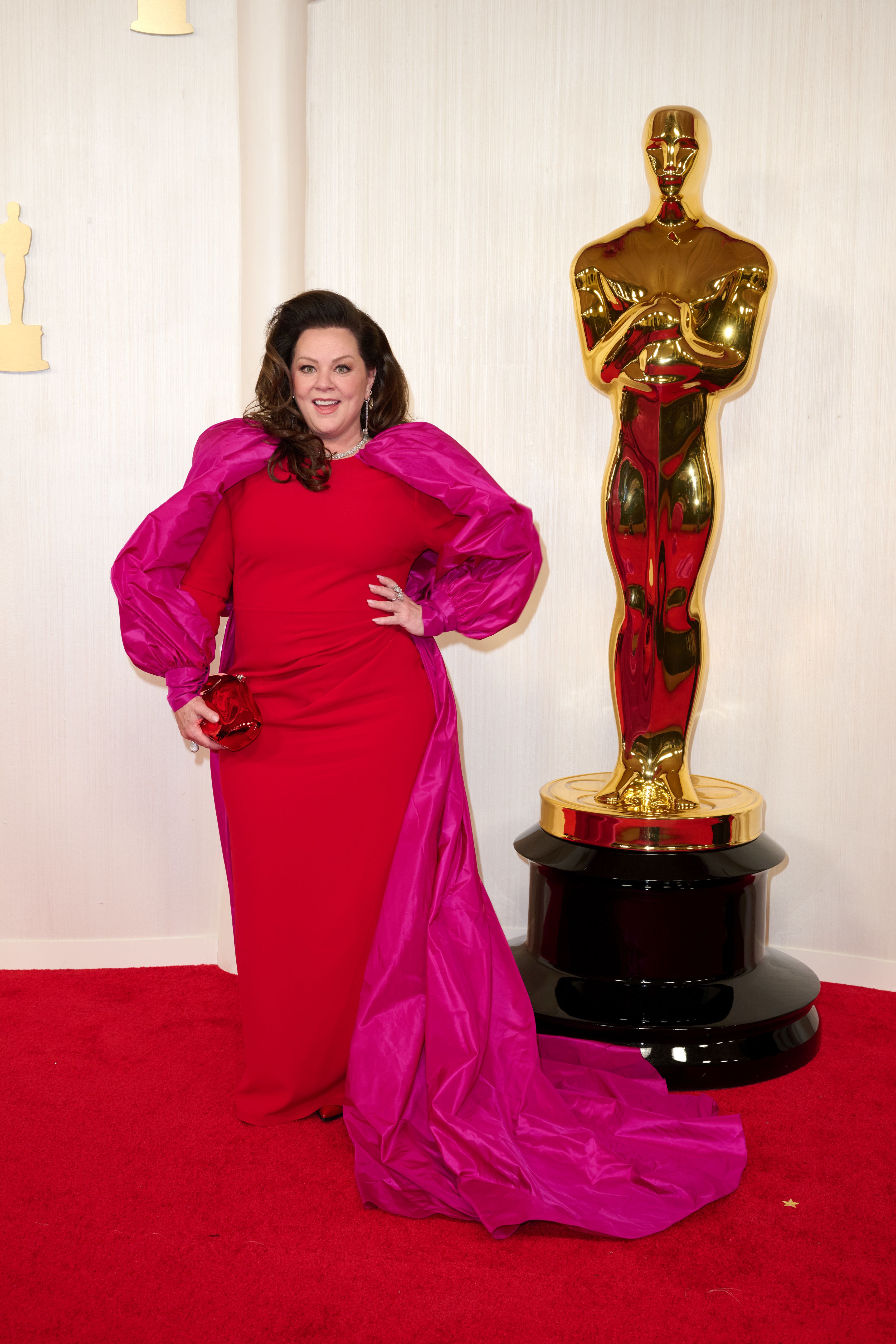 Vedete pe covorul roșu la Premiile Oscar 2024. Ce ținute au ales celebritățile