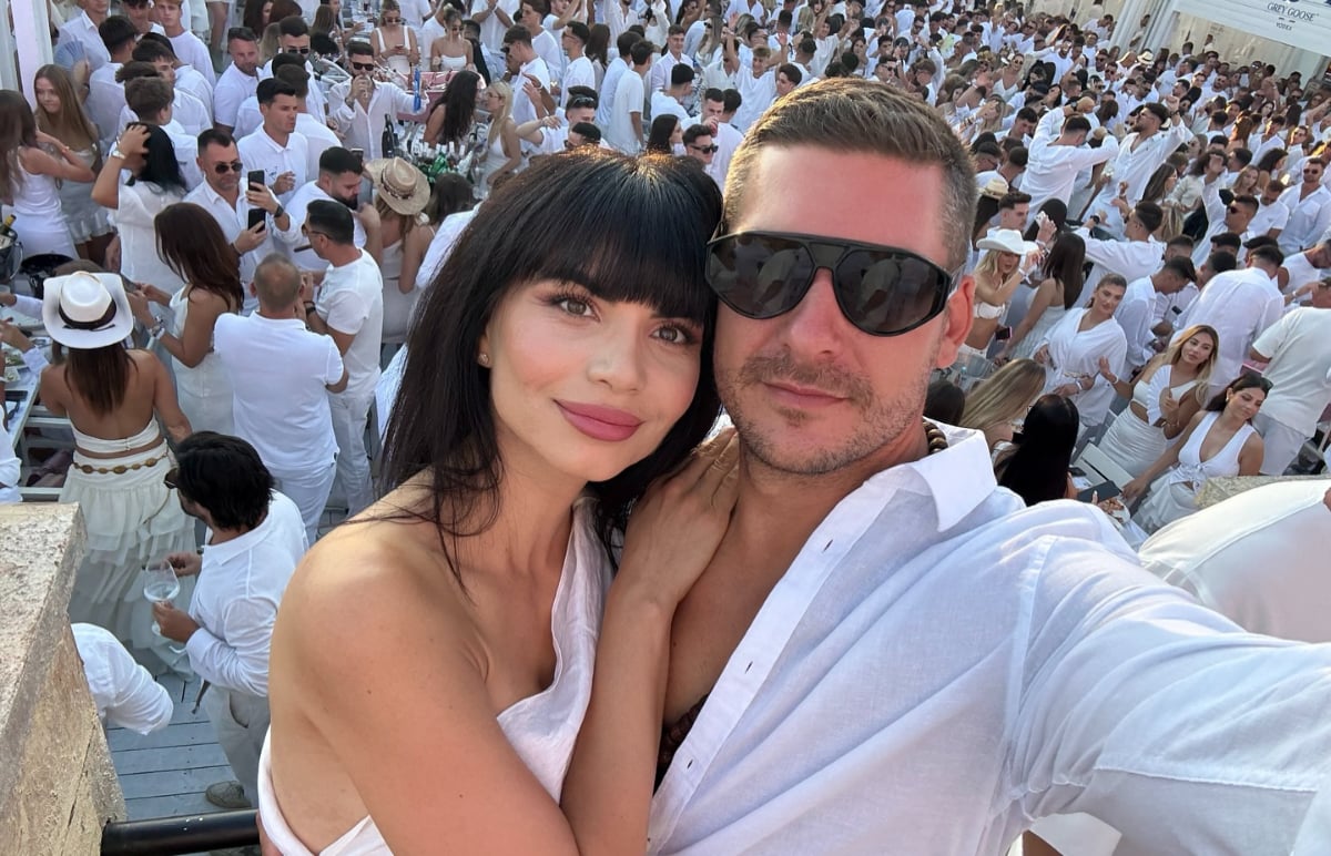 Soția lui Călin Donca a reacționat, după ce concurentul de la „Survivor România” a fost acuzat de flirt. „Îl cunosc de 18 ani. Bârfele circulă cel mai repede”