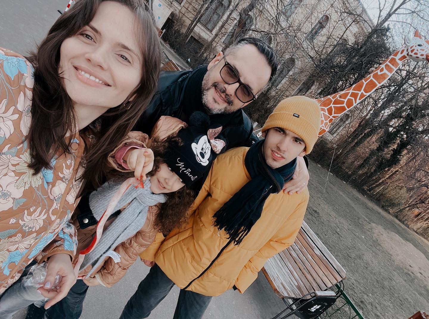 Reacția Cristinei Șișcanu după ce a fost criticată pentru că nu l-a luat în vacanță pe Filip, fiul lui Mădălin Ionescu: „Considerați că aveți dreptul să ne judecați”
