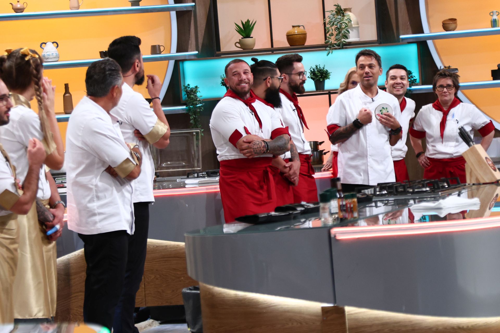Chef Ștefan Popescu a părăsit platoul: „Se simt amenințați!”. Noi concurenți vin la „Chefi la cuțite”