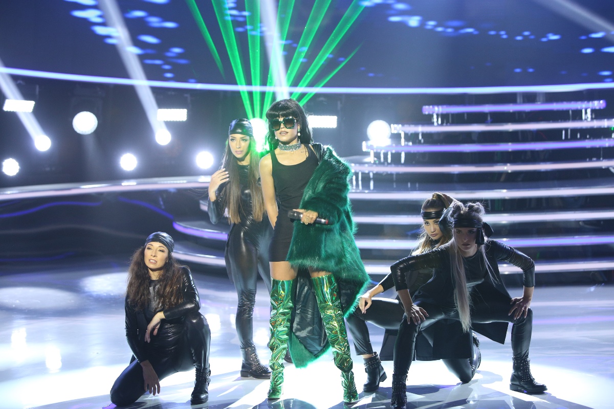 Barbara, de la Mandinga, a rămas fără voce. S-a întâmplat înainte de prima ei transformare, la “Te cunosc de undeva” | FOTO