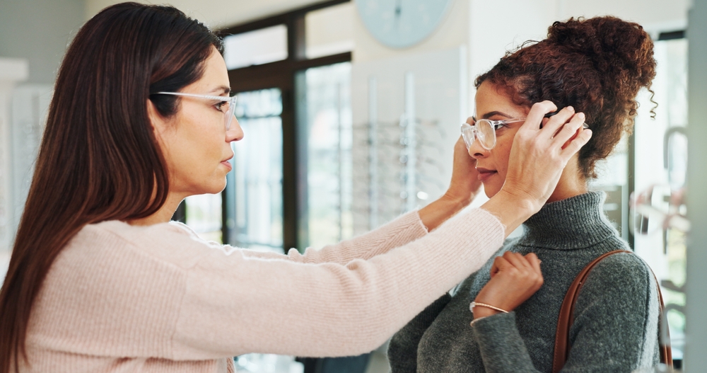 Kancsalságot okozhat az online rendelt szemüveg – szakértő magyarázta el, milyen veszélyei vannak