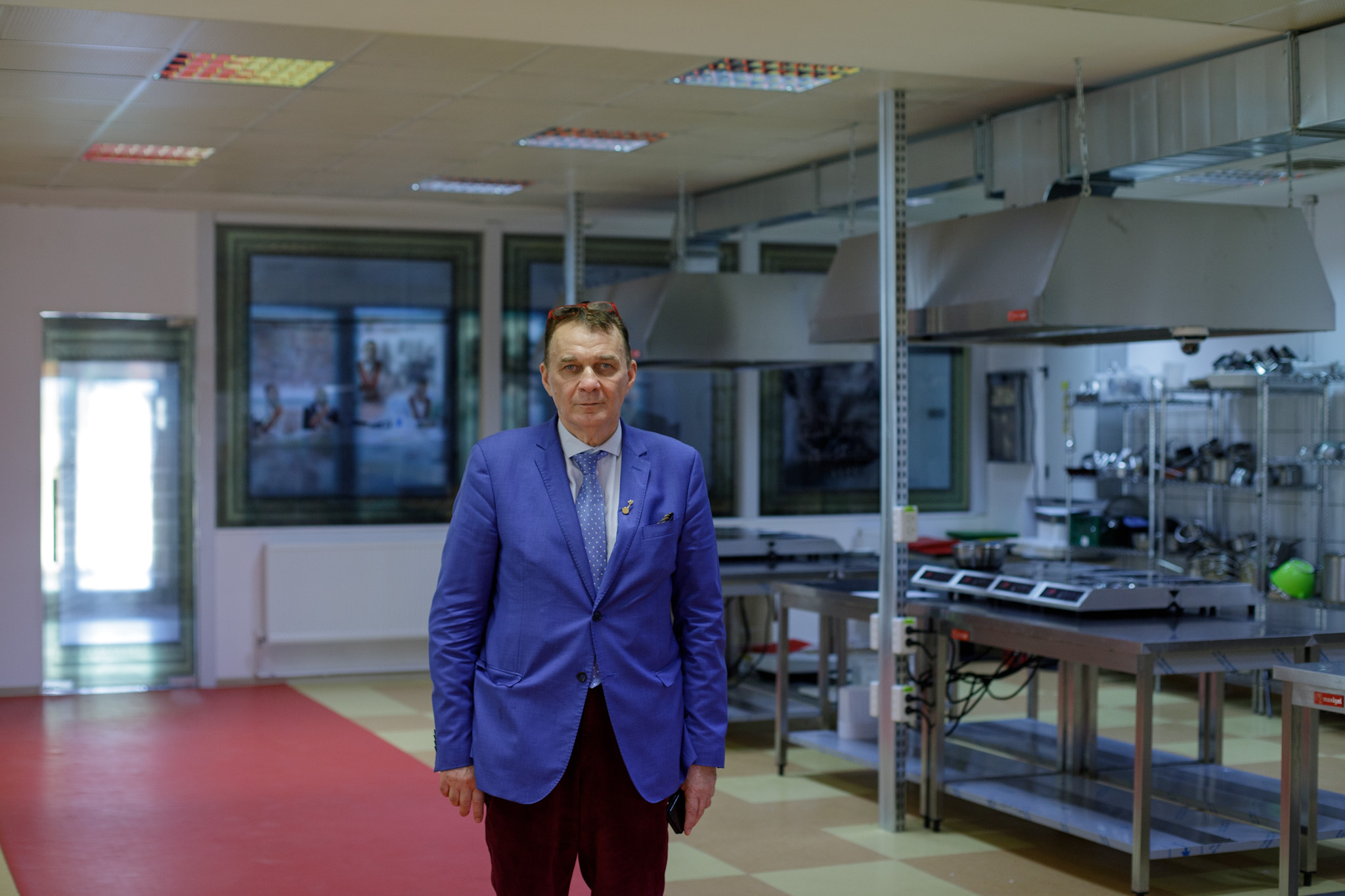 Românul care s-a întors din Franța și vrea să facă primul restaurant cu stele Michelin: „Cum vreți să progresăm, când noi mâncăm același lucru: șnițele, piept de pui, mici?”