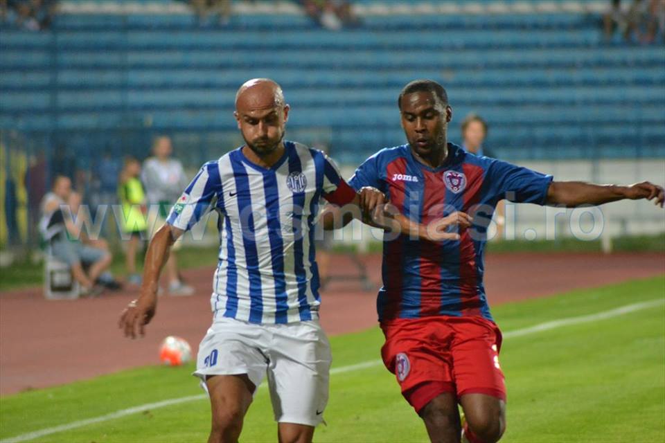 LIGA I. CSMS Iaşi - ASA Tîrgu-Mureş 0-1. Miriuţă l-a învins italieneşte pe Nicolo Napoli, sub privirile campionului mondial Franco Baresi