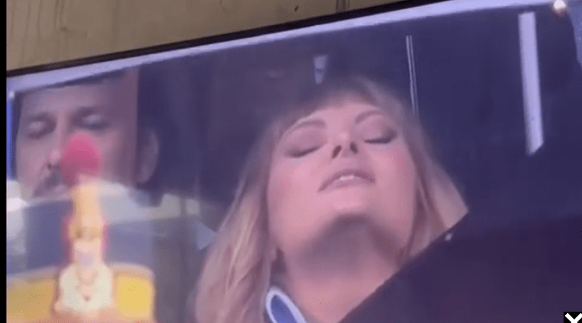 Delia le răspunde celor care au criticat gestul ei de la ceremonia de învestire a președintelui Nicușor Dan. De ce afecțiune suferă artista
