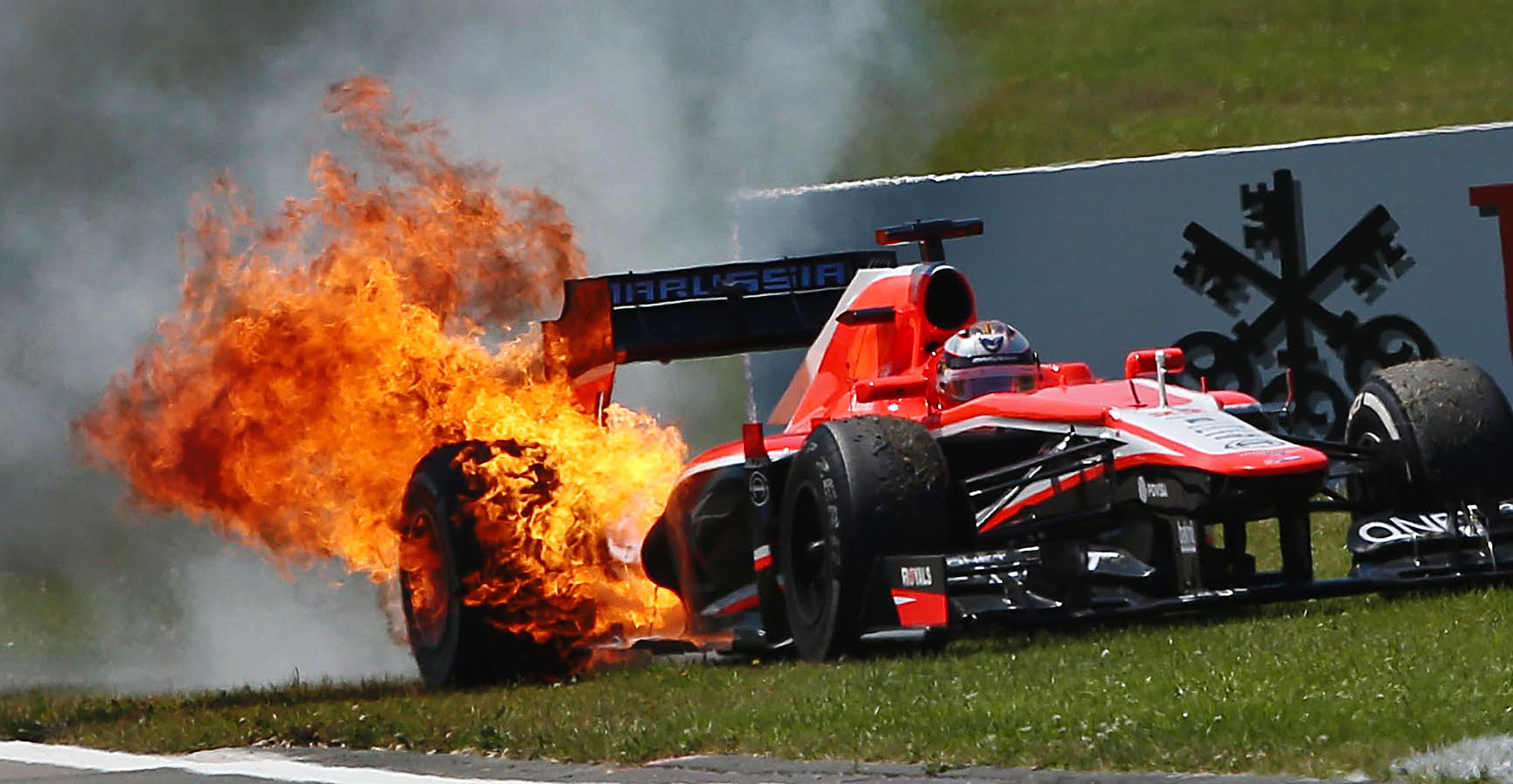 Capul pilotului de Formula 1 Jules Bianchi a fost strivit de 1,4 tone! | FOTO & VIDEO