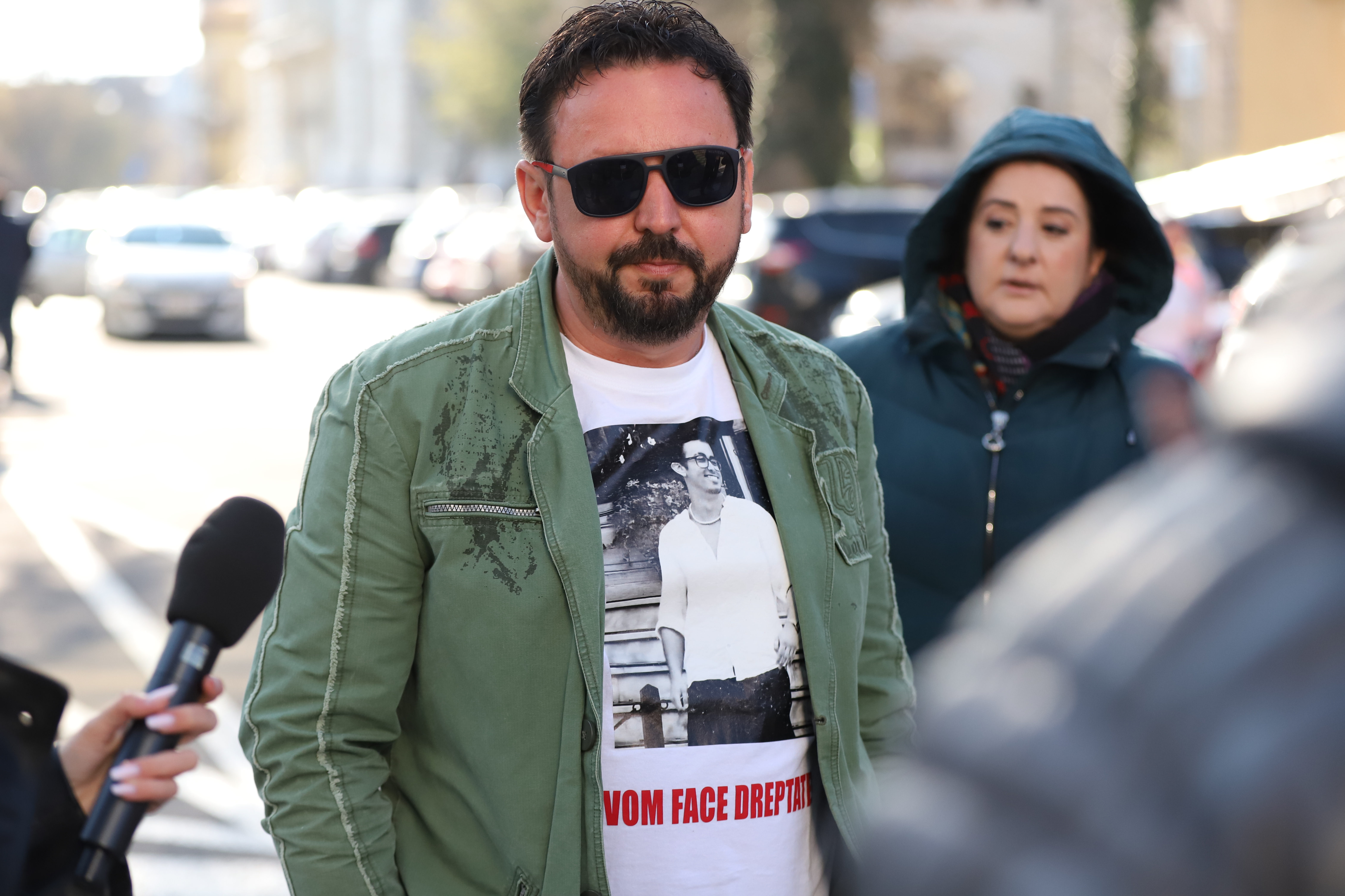 Părinţii lui Vlad Pascu, faţă în faţă cu părinţii lui Sebi Olariu, pentru prima oară. Ce s-a întâmplat în sala de judecată de la Curtea de Apel Constanţa