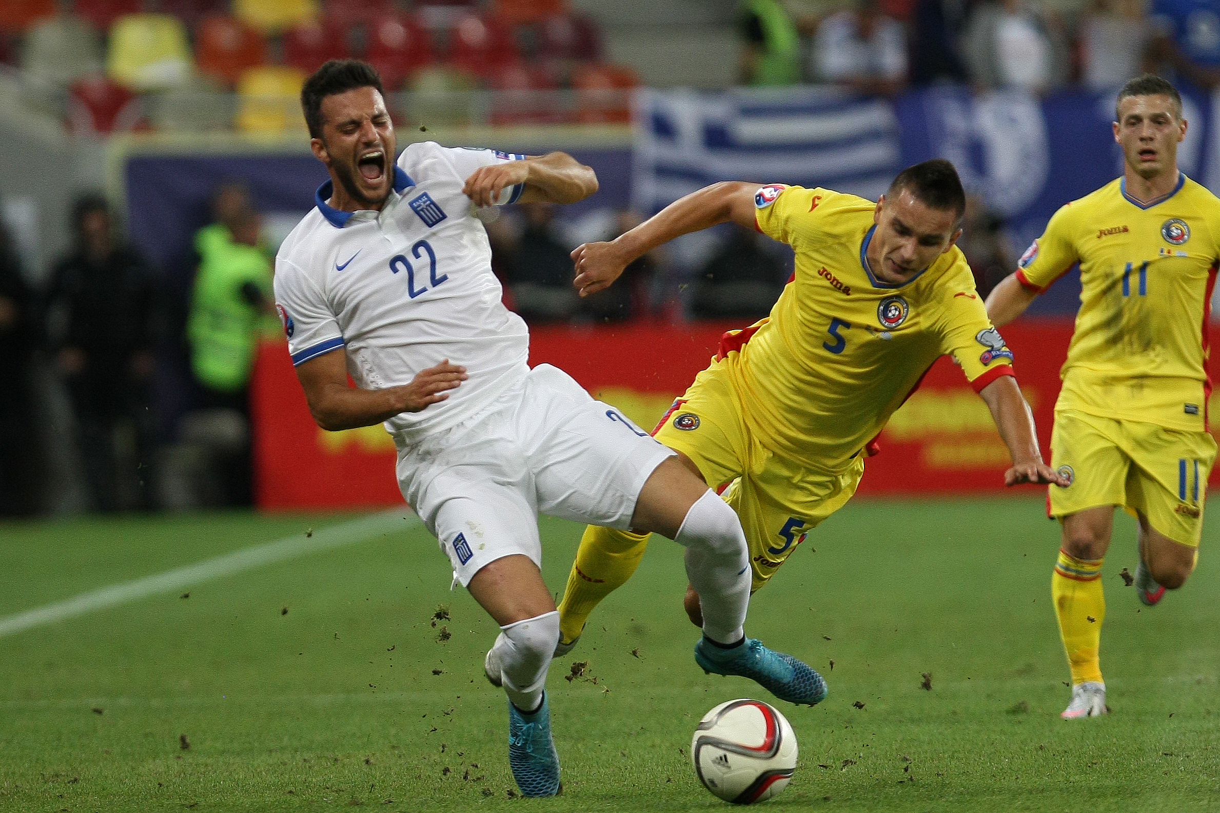 PRELIMINARIILE EURO 2016, ROMÂNIA - GRECIA 0-0. Tricolorii nu au mai găsit calea spre gol din luna martie. Tremurăm în continuare pentru calificare. Elevii lui Iordănescu rămân pe locul 2 în grupă, la trei puncte în faţa Ungariei