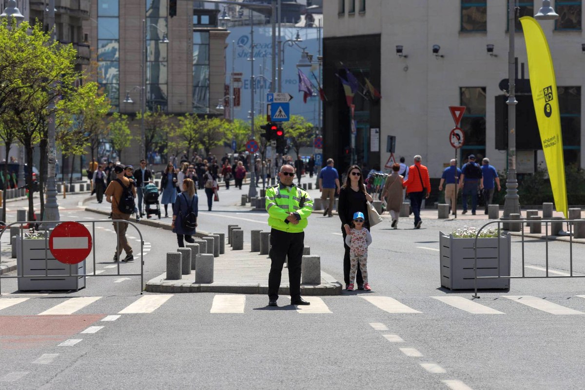 Bicicletele, interzise pe Calea Victoriei din București în weekendurile „Străzi deschise”