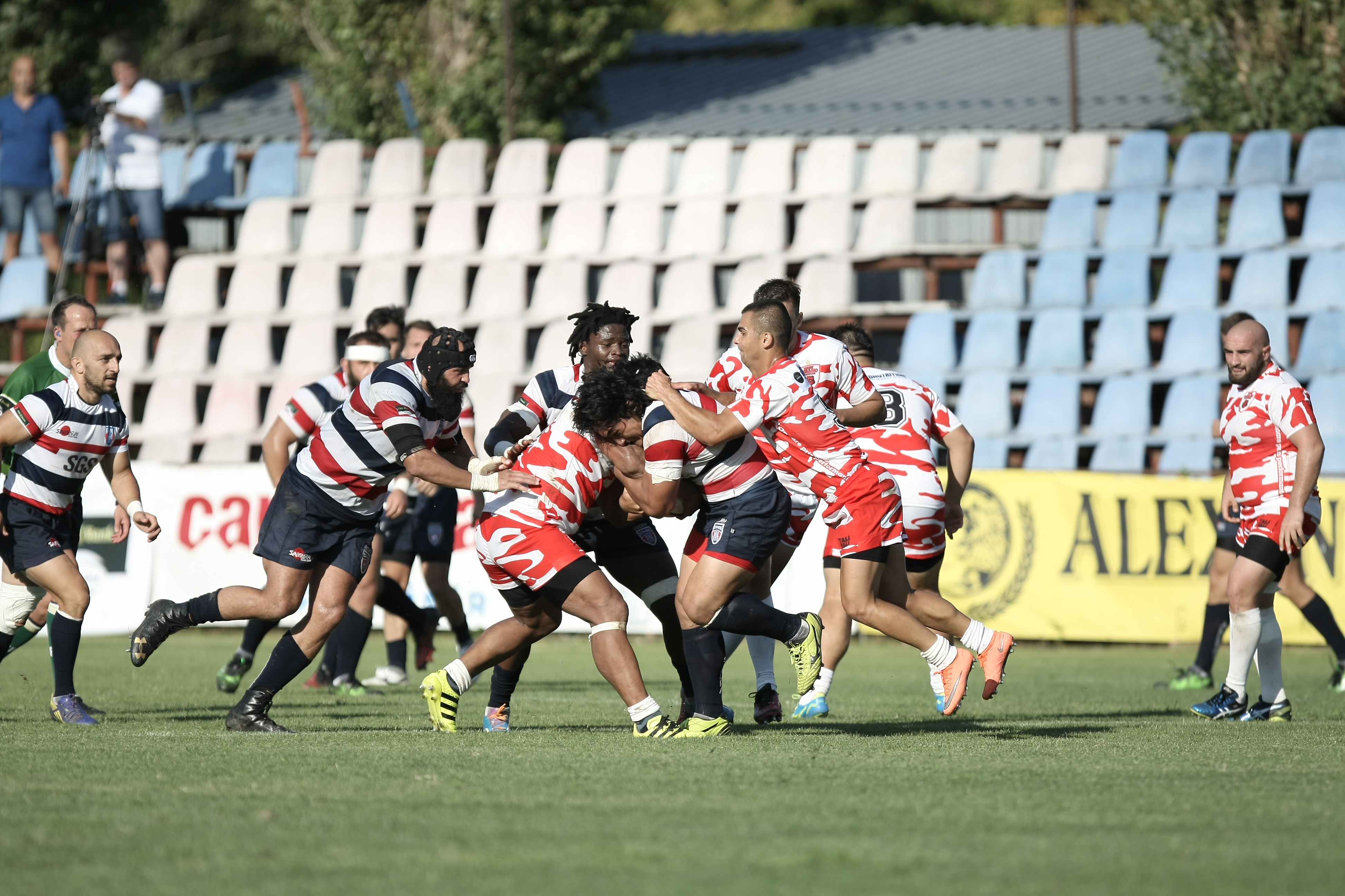 Superliga de rugby 2017 începe sâmbătă. Baia Mare a trecut de U Cluj, remiză la București. Steaua a bătut Dinamo / FOTO