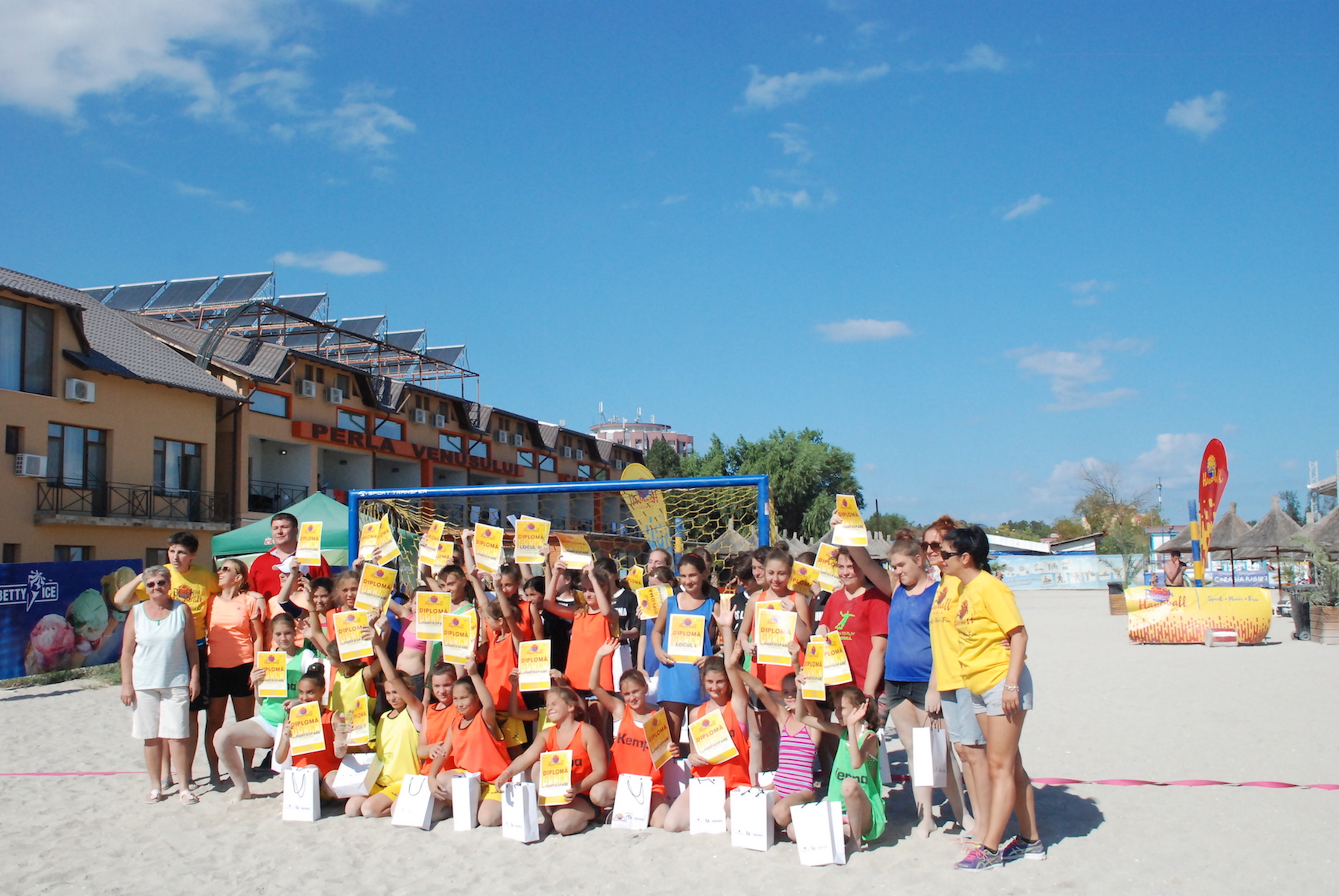 România vrea să meargă la Jocurile Olimpice din 2024 cu beach-handball-ul! GALERIE FOTO