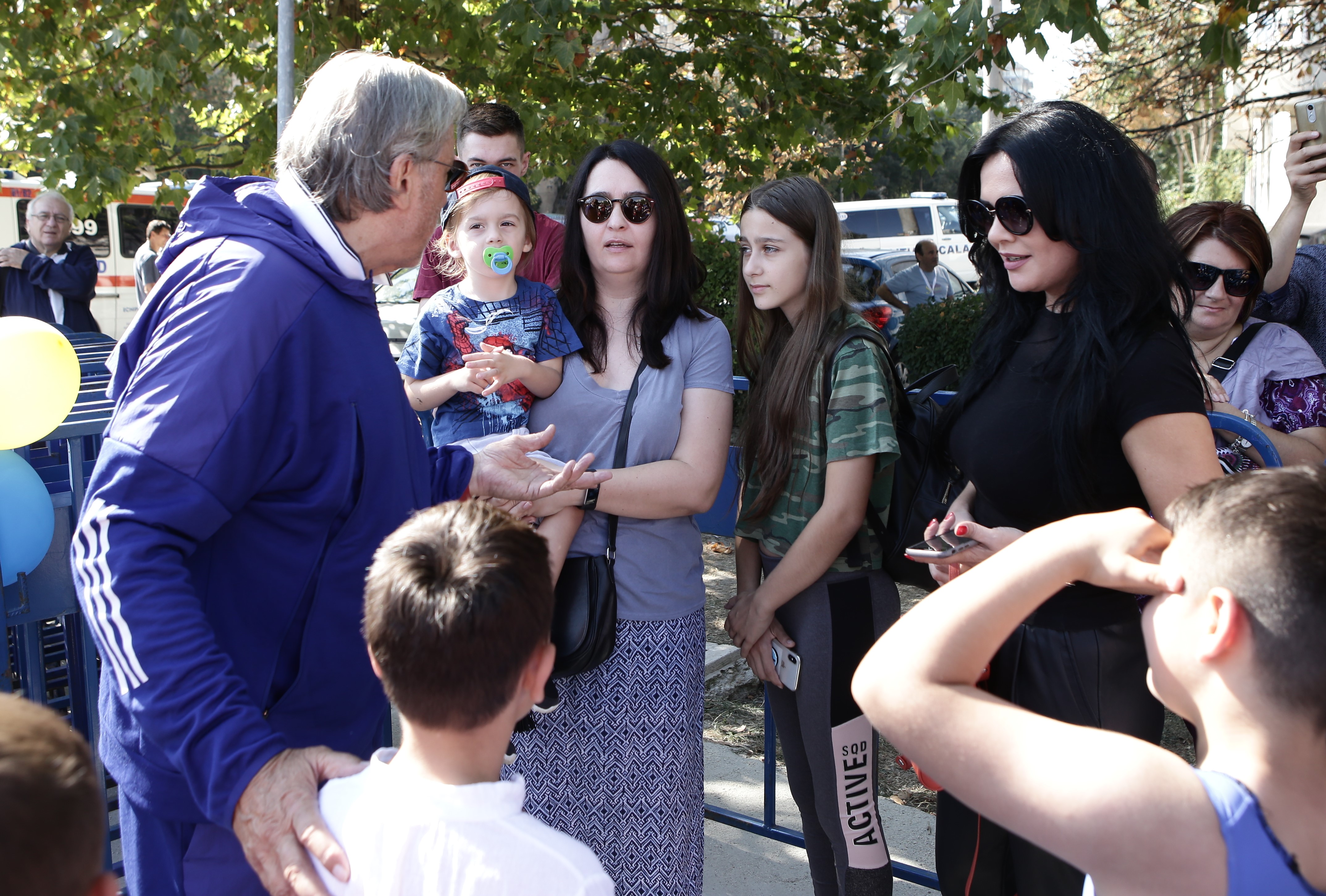 FOTO/ Amalia și noua iubită a lui Ilie Năstase au dat nas în nas la un eveniment organizat de Nadia Comăneci. Gestul făcut de cele două atunci când s-au văzut