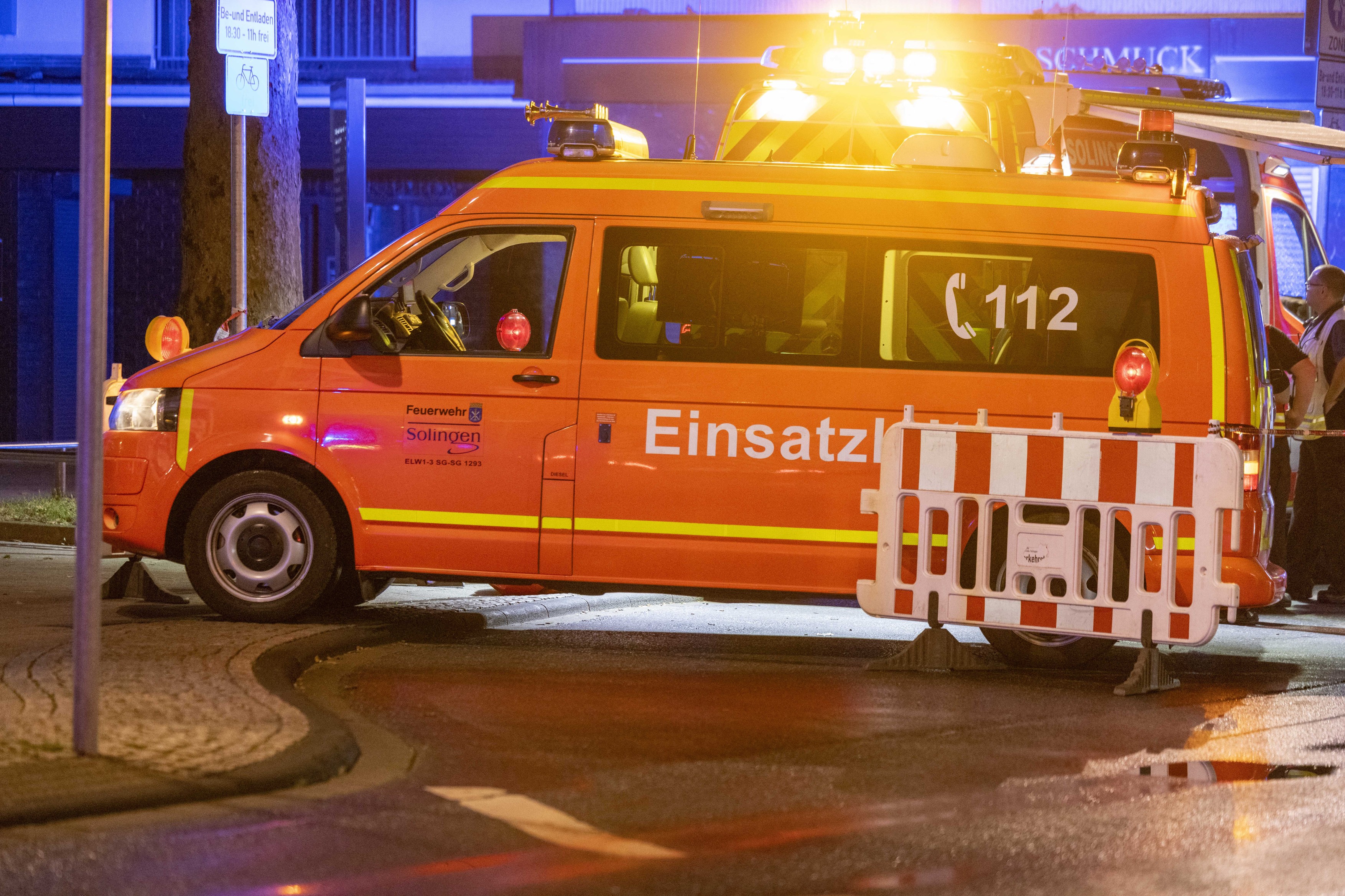 Trei morți și patru răniți, într-un atac cu cuțitul la un festival din orașul german Solingen. Desfășurare de forțe uriașă pentru prinderea atacatorului