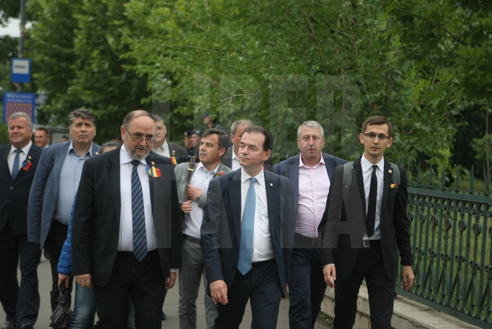 FOTO | Ludovic Orban, după moțiunea de cenzură: ”Sfârșitul lui Dragnea este aproape!”