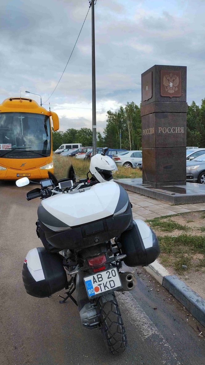 Din România până în Coreea de Sud pe motocicletă: un traseu de 36.000 de kilometri făcut în 91 de zile. Cifrele unei călătorii extraordinare