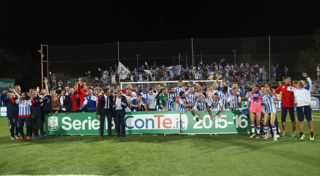 Serie A. Mitriță a promovat în prima ligă italiană cu Pescara. Tot orașul a ieșit pe străzi / GALERIE FOTO & VIDEO
