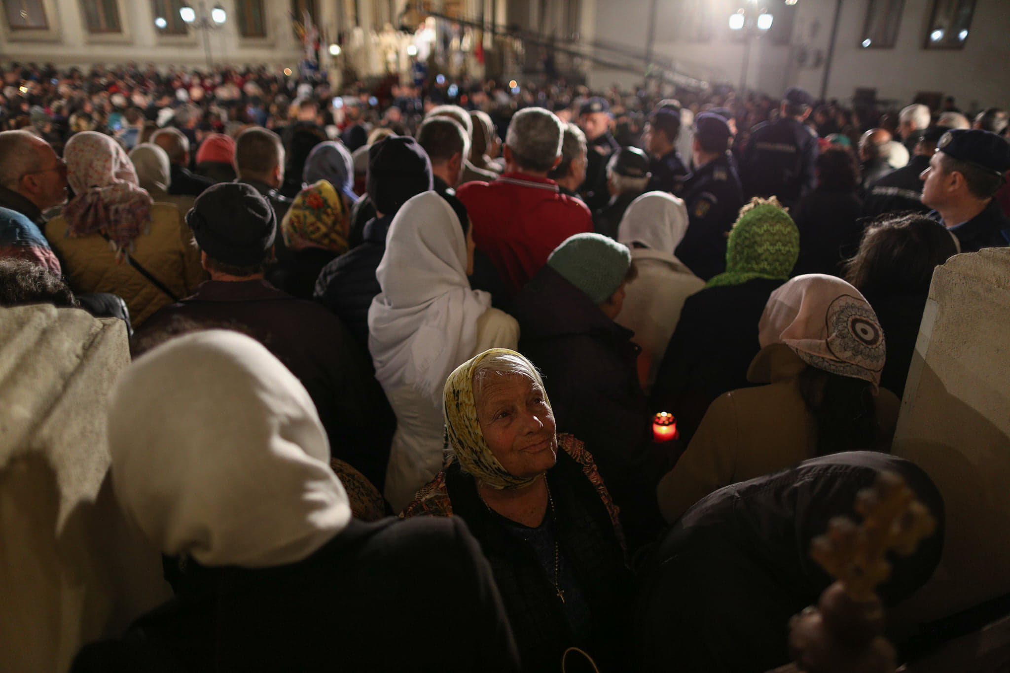 IMAGINI de la Patriarhie | Hristos a înviat! Milioane de credincioși au participat la slujba de Înviere, în toate bisericile din țară