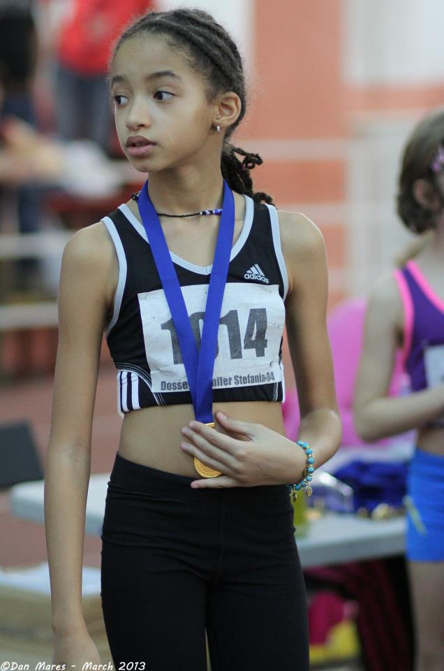Fiica un regretat portar din Liga I, multiplă campioană națională la atletism! ”Tati aleargă cu mine!”. Vrea să-și depășească antrenoarea, aur olimpic la LA! | FOTO și VIDEO