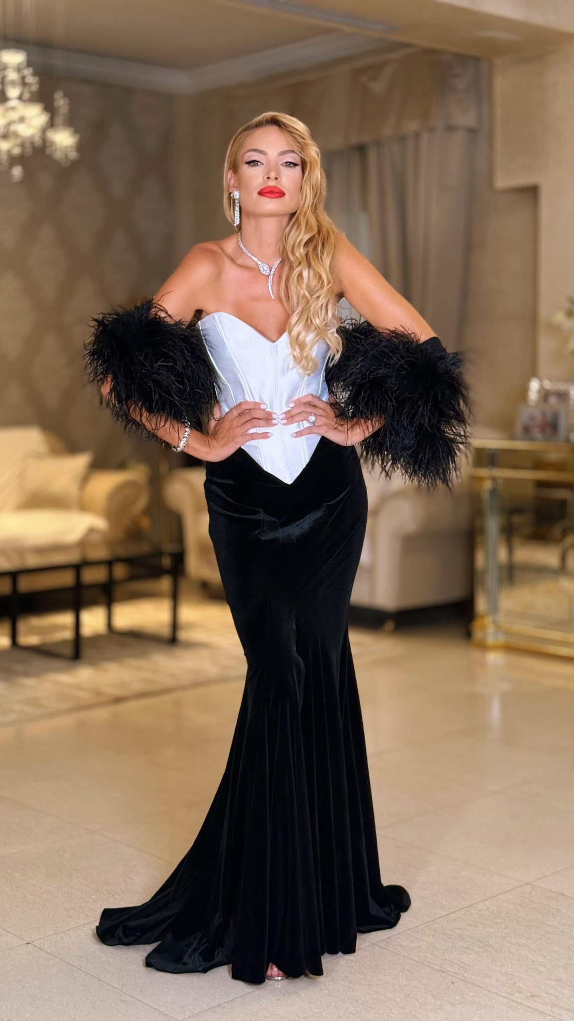 Valentina Pelinel, dezvăluiri despre rolul de mamă la „Dincolo de copertă” „Am simțit că vreau să am mai mulți copii”