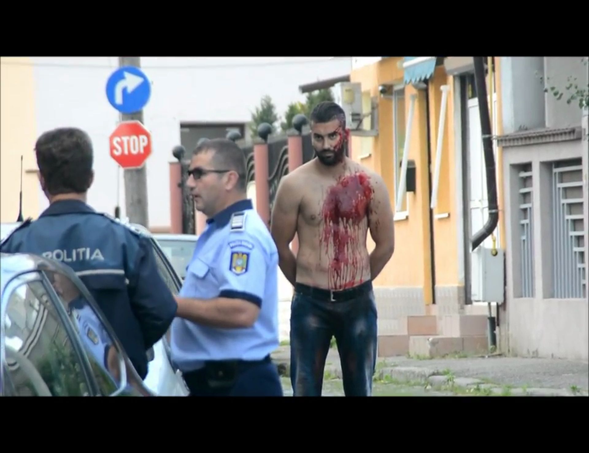 IMAGINI ȘOCANTE! Conflict sângeros într-un bar din Buzău, după meciul României