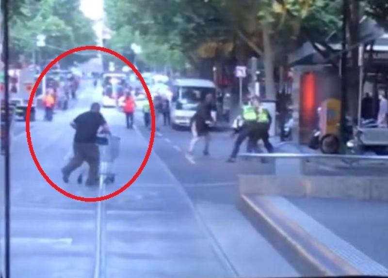 Un om al străzii a devenit erou, după atacul din Melbourne. Gestul australienilor față de el