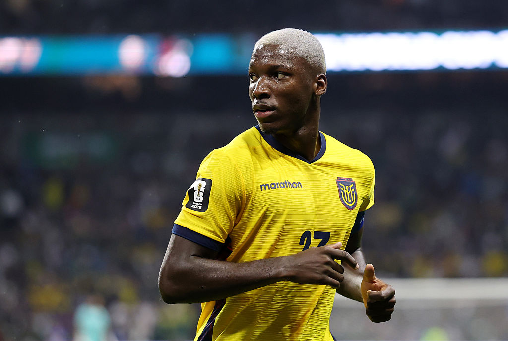 A locuit într-o colibă făcută din scânduri, iar acum are un salariu de 5,5 milioane de euro pe an. Povești dramatice ale fotbaliștilor din Premier League