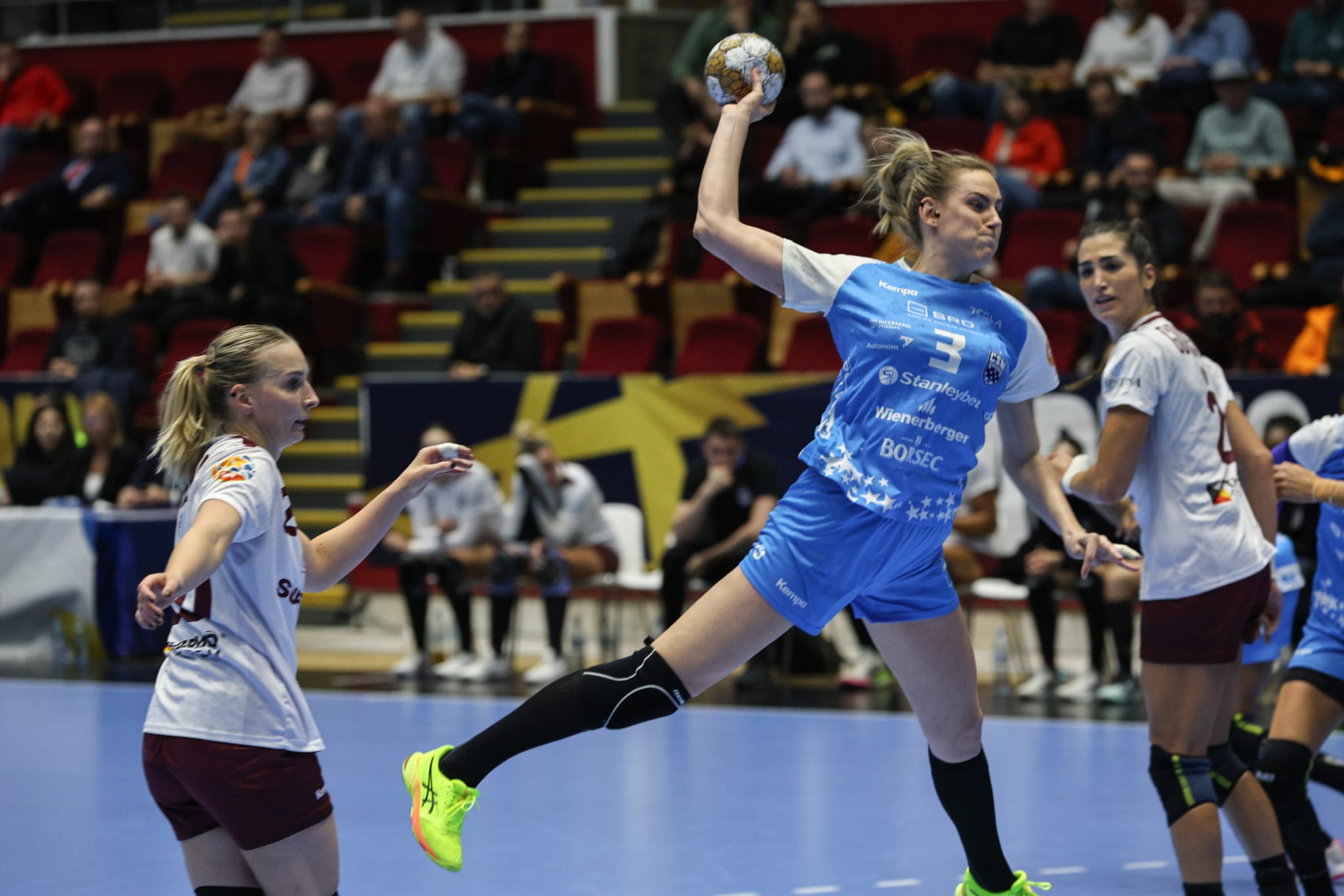 CSM București, victorie cu Rapid în meciul derby al campionatului de handbal feminin
