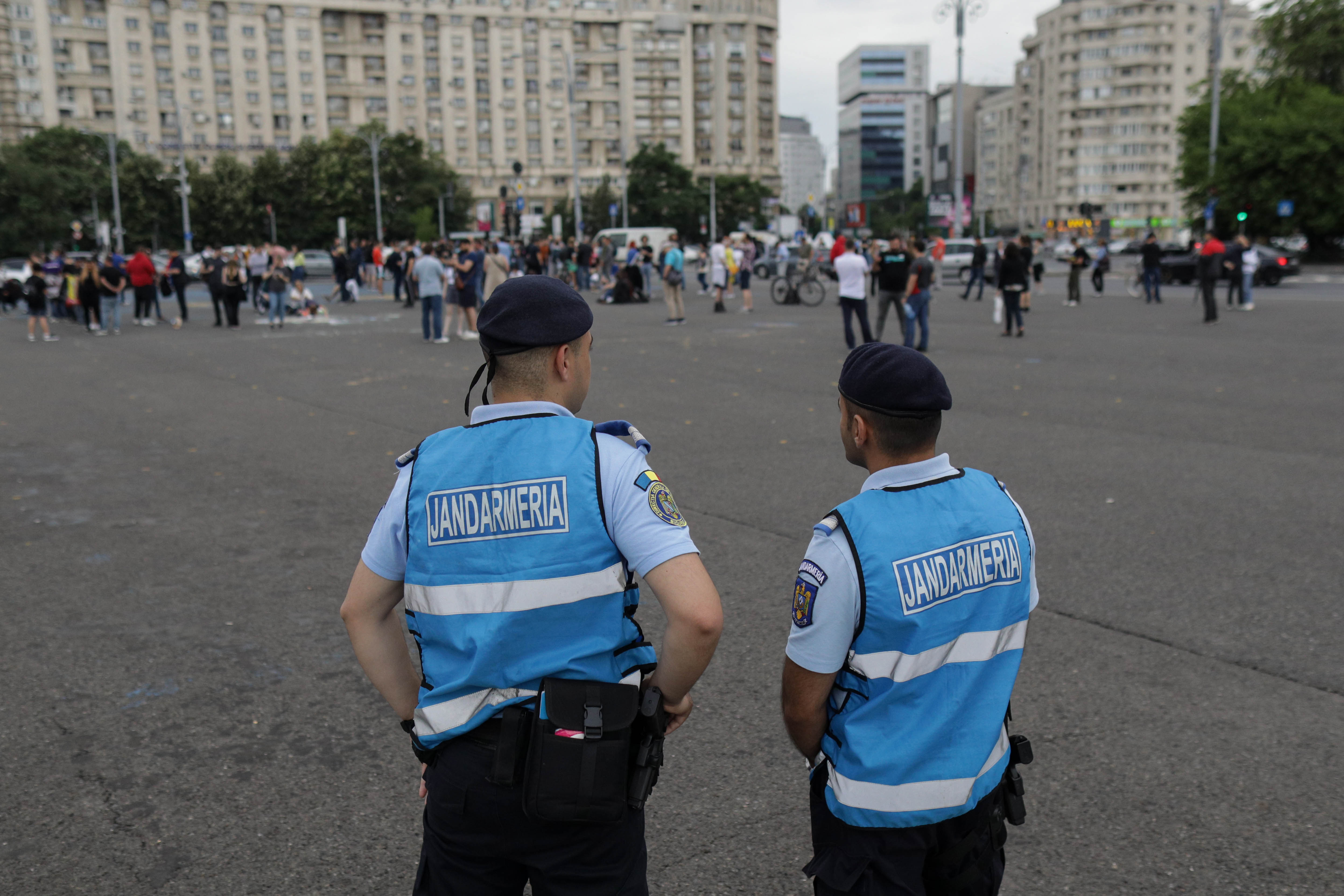 Aproximativ 200 de persoane au protestat în Piața Victoriei față de proiectele noilor legi ale securității naționale