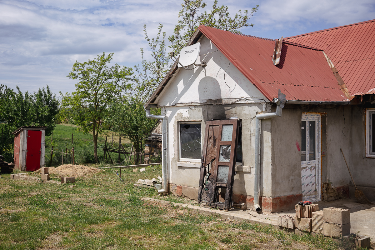 Pe urmele lui Emil Gânj, cu poliţia pe urmele noastre. Noi detalii despre cel mai căutat infractor din România 