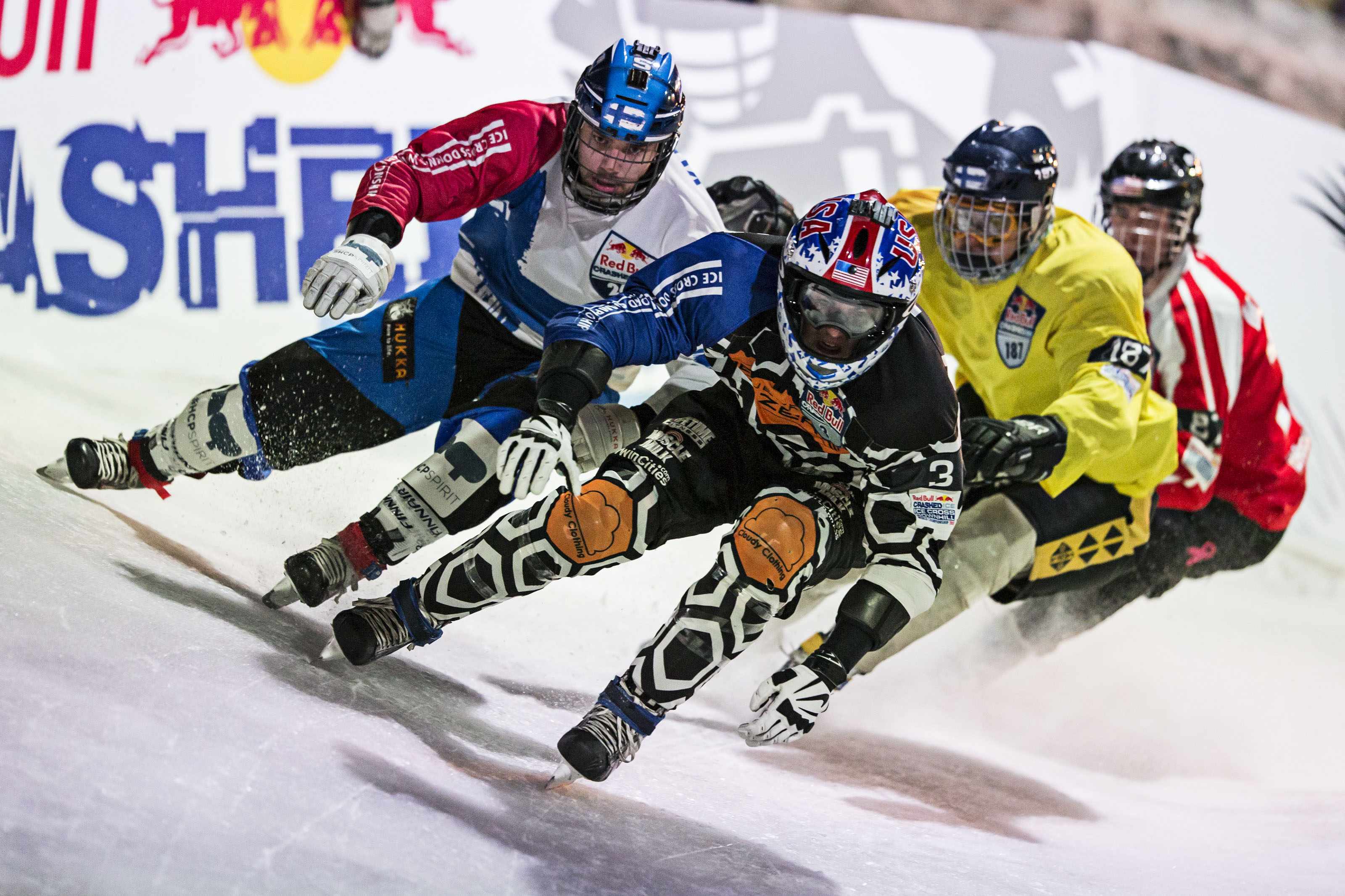 Scott Croxall se impune în premieră în etapa de Ice Cross Downhill, de la Helsinki
