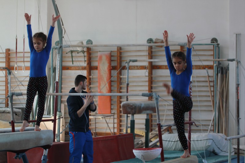 O zi din viața unor gimnaste: cu cântec spre sală, înainte! (EPISODUL 2) / FOTO&VIDEO