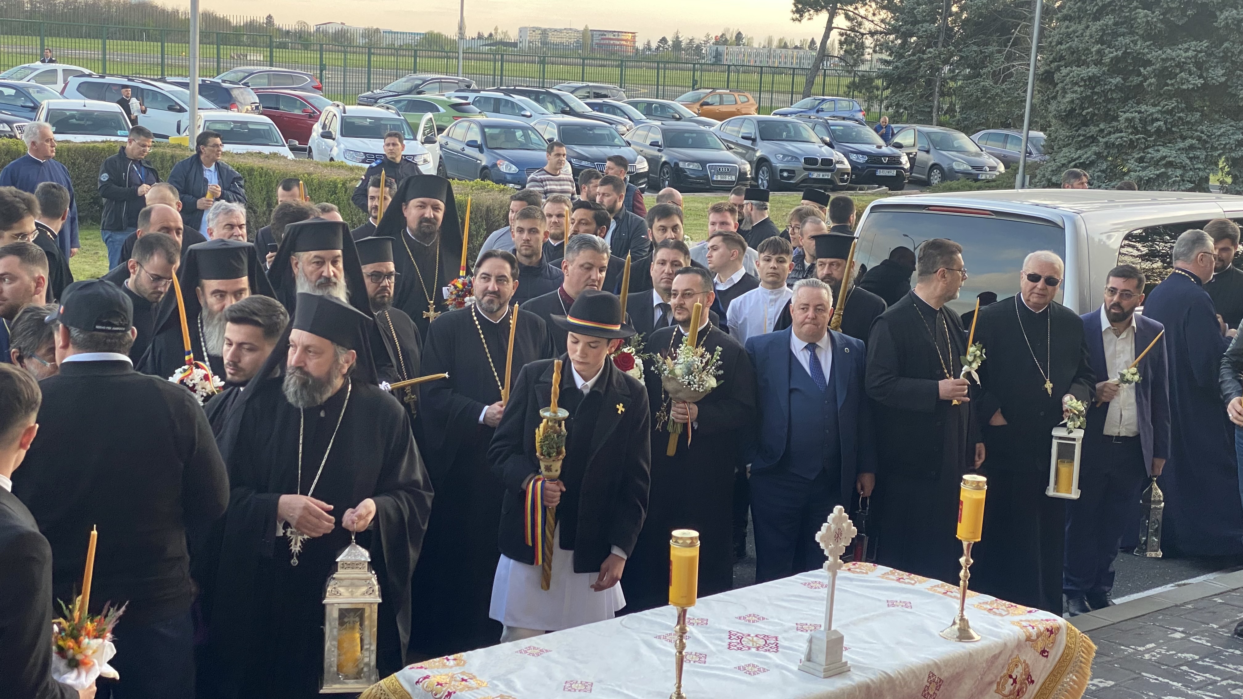 Hristos a înviat! Imagini de la liturghia de Înviere de la Patriarhia Română, oficiată de Preafericitul Daniel