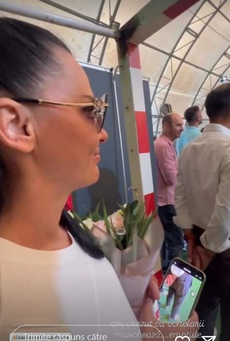 Cum au apărut Ștefan Bănică jr și Lavinia Pîrva în prima zi de școală a fiului lor. Alexandru nu merge la stat, ci la privat: „A fost ca o poveste”