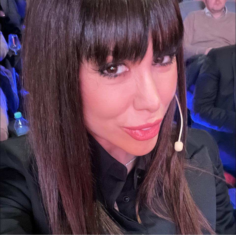 Denise Rifai crede că e „o onoare” pentru o femeie să gătească: „E normal și e frumos pentru bărbatul tău să îi faci mâncare din mâna ta”