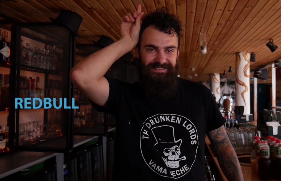 VIDEO/ Codul secret al barmanilor din Vama Veche. Cum să ceri un Mai Tai sau o tequila prin semne și cum le interpretează un lingvist