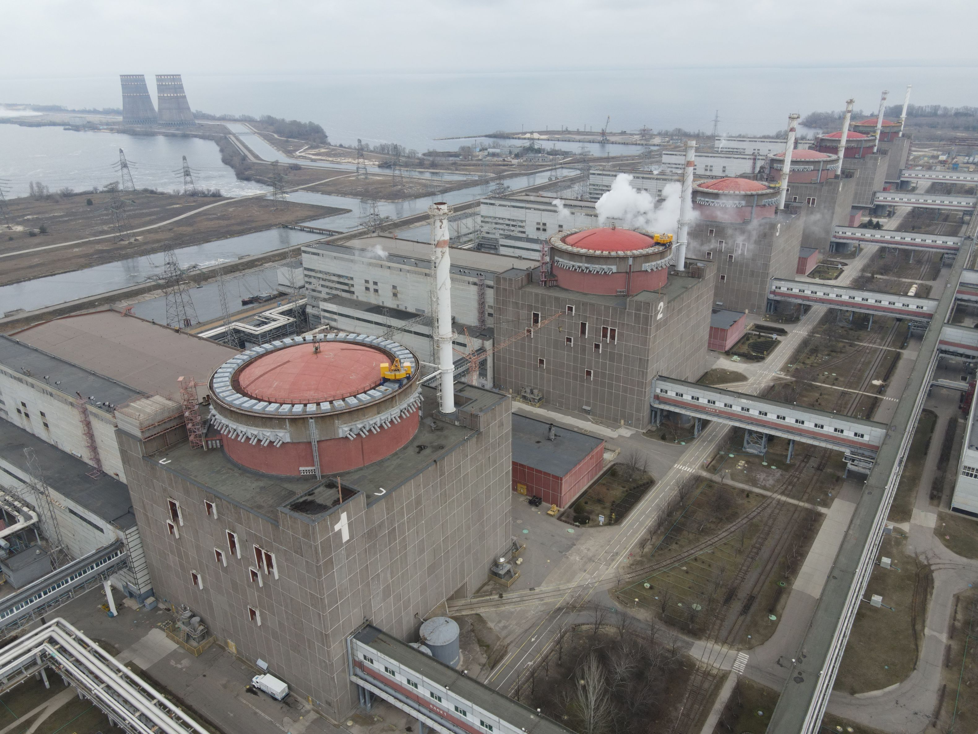 Rusia va deconecta cea mai mare centrală nucleară din Europa de la sistemul energetic ucrainean. „Dezastrul de la Cernobîl se poate repeta”