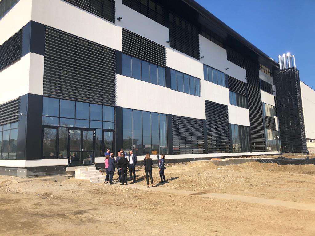 Culmea-culmilor! Bazinul olimpic de la Otopeni nu e branșat la rețeaua de apă!