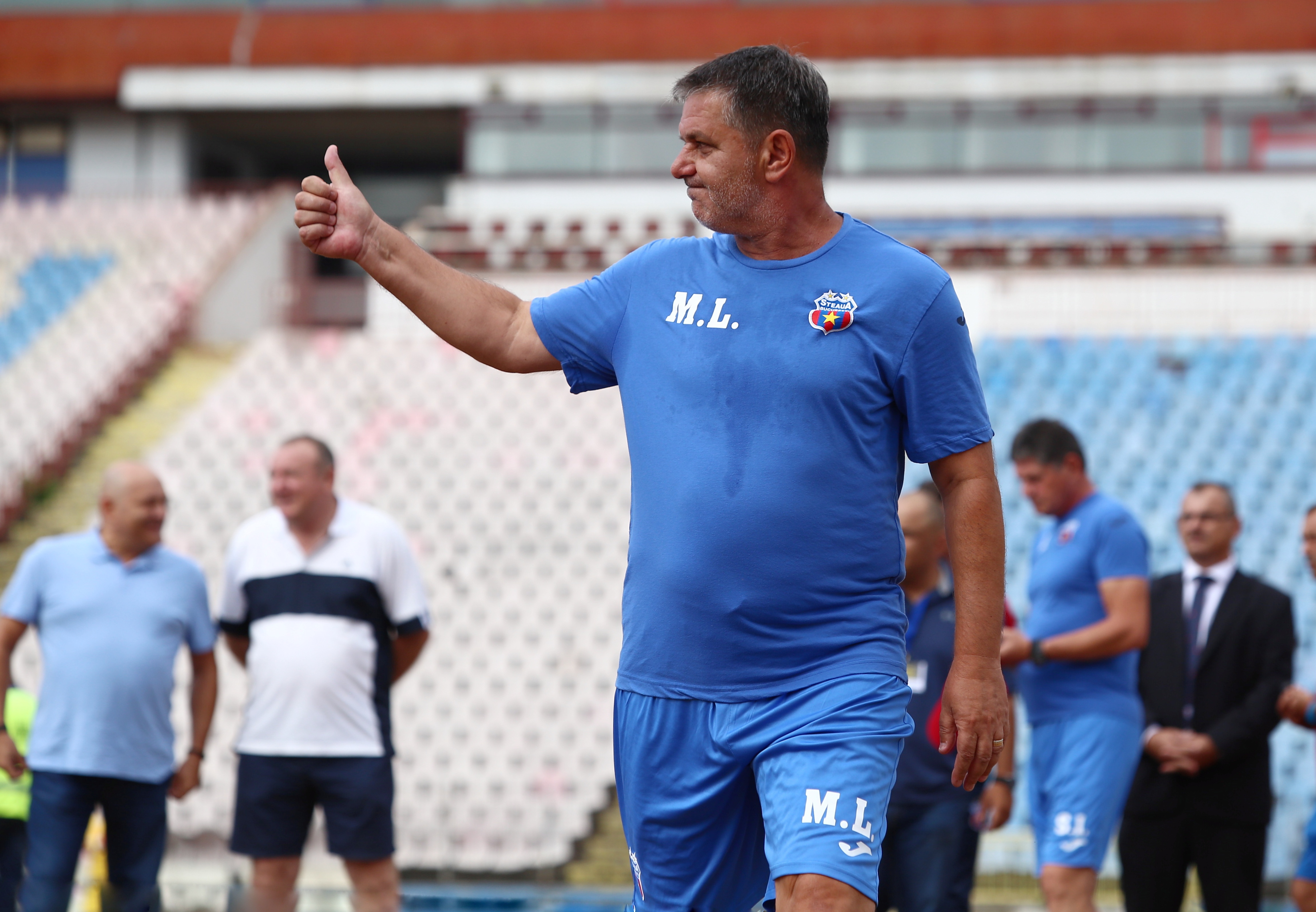 FOTO&VIDEO | A început demolarea stadionului Ghencea. Sâmbătă se poate vizita ultima dată mitica arena. Reacția lui Gigi Becali: ”Bă, p-astea le-am cumpărat eu”
