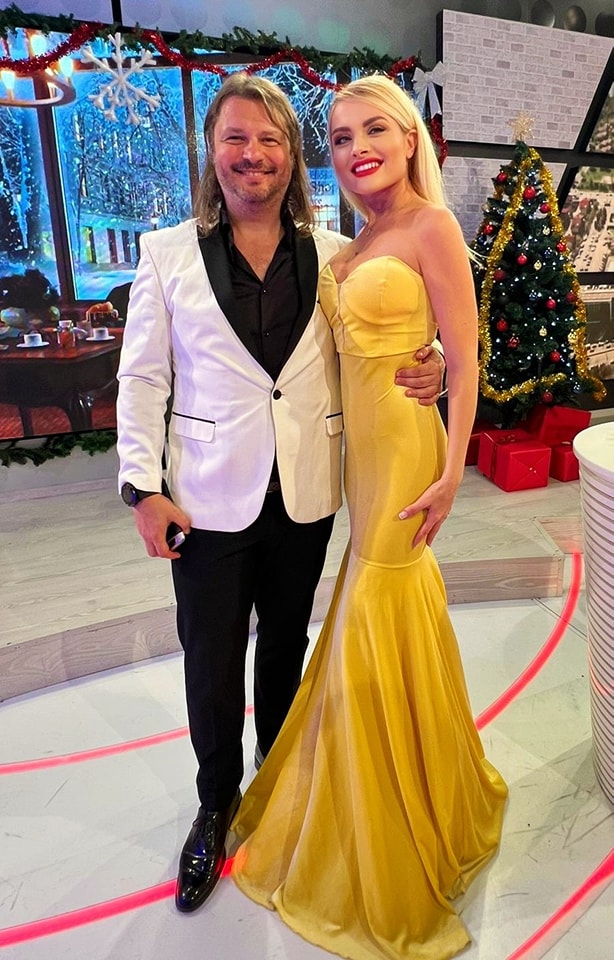 Iana Novac și Octavian Dobrotă au aniversat 20 de ani de căsnicie. Ce spune artista despre al treilea copil. „Părinții mei ne ajută”