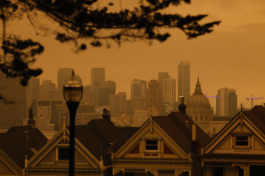 VIDEO | Imagini apocaliptice din San Francisco, după incendiile de vegetație care au devastat California: “Parcă ne-am trezit pe Marte. E înspăimântător”