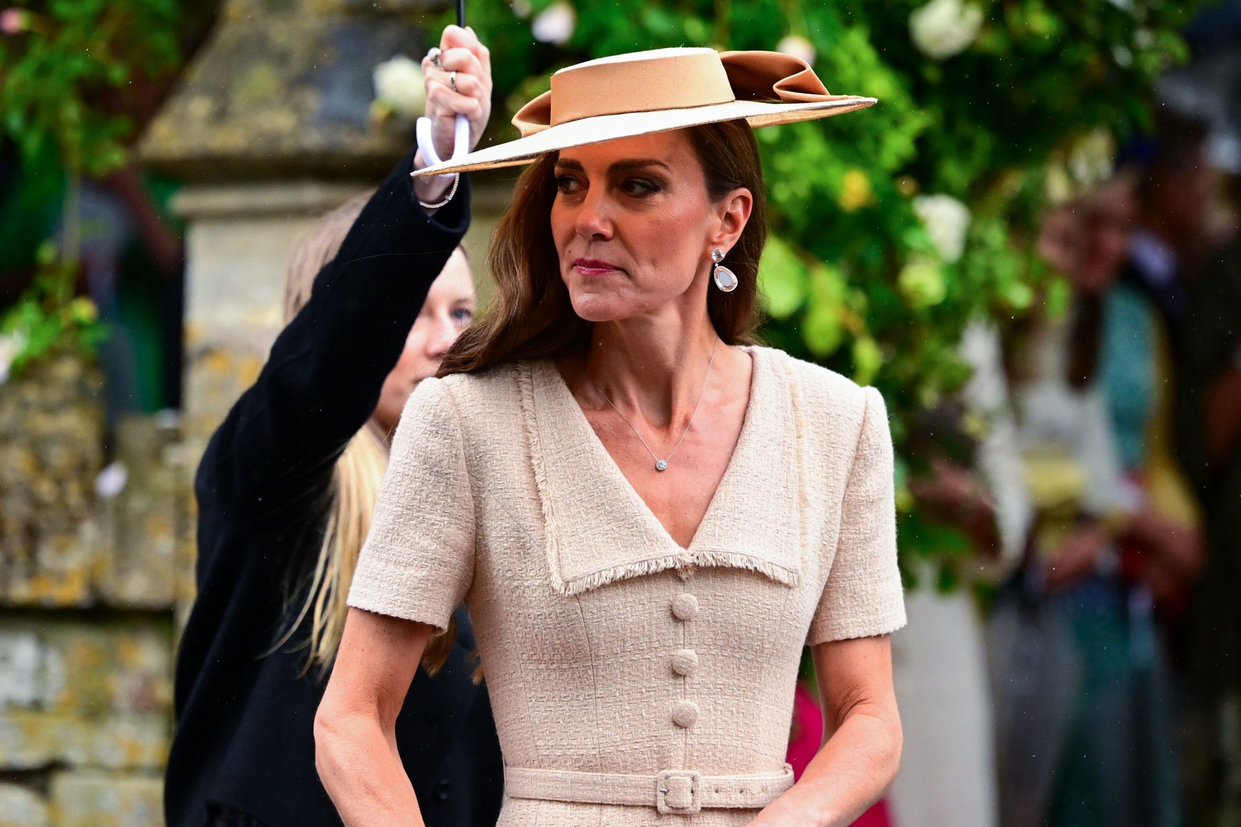 Kate Middleton s-a întâlnit cu fostul iubit la o nuntă regală. Ținuta prințesei de Wales, în centrul unei controverse