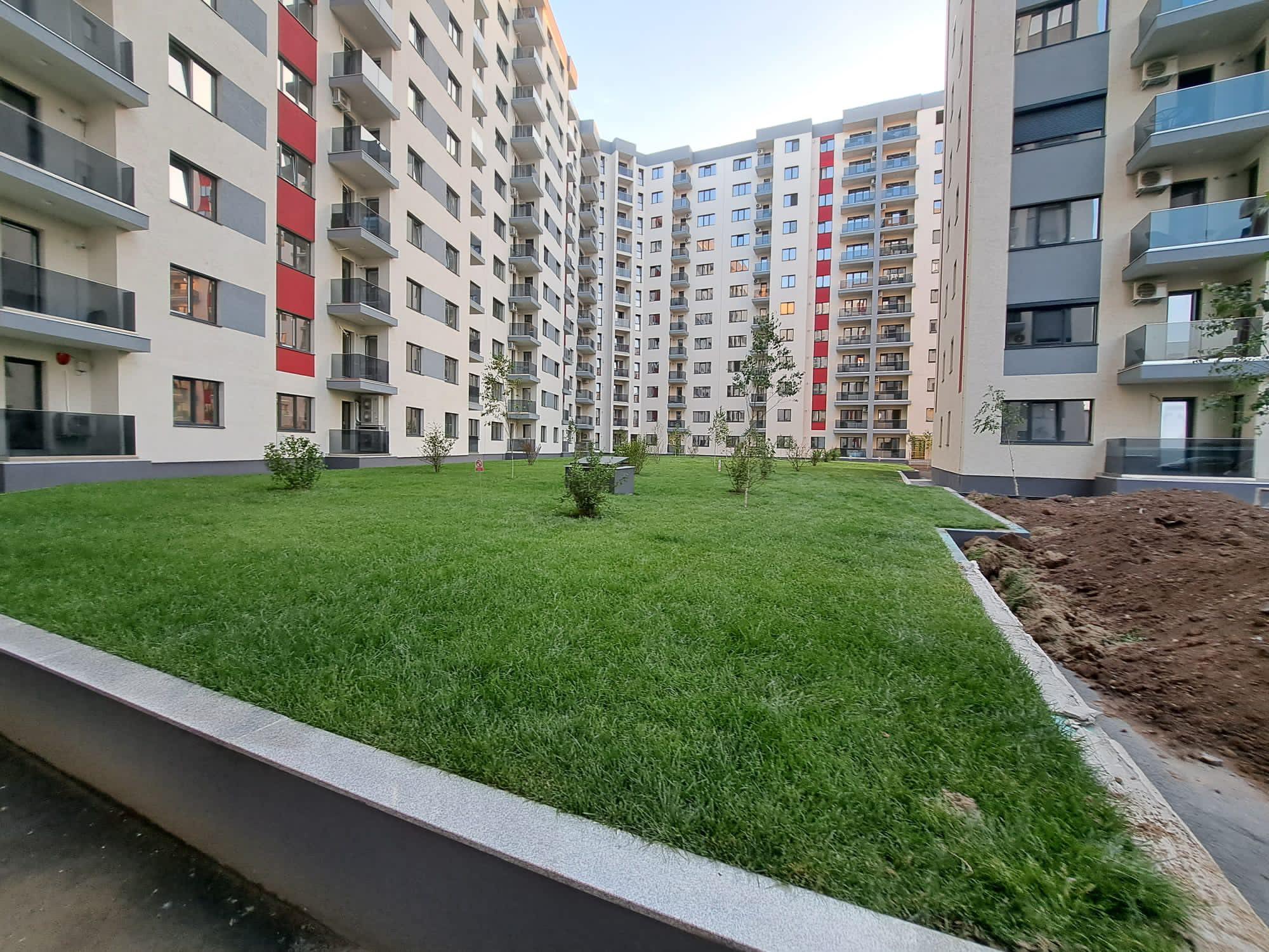 INVESTIGAȚIE. Cum faci un milion de euro din parcări fictive. Cazul imobiliar care leagă tăcerea primăriei conduse de Ciprian Ciucu de un temut clan din Capitală